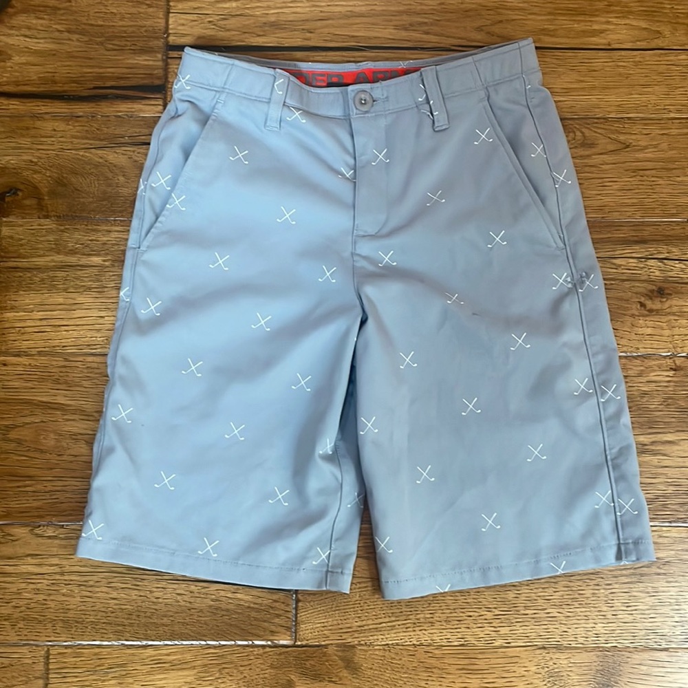 Under Armour golf shorts